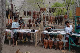 BMU Komodo Island Ombak Putih Komodo National Park UNESCO world heritage site souvenir stalls detail 3008x2000