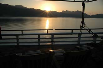 BMU Komodo Island Ombak Putih sailing ship sunrise 3 3008x2000