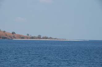 BMU Komodo Island Ombak Putih sailing to Pulau Sabola Island 3 3008x2000