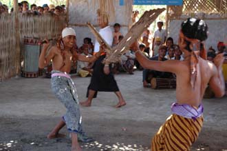 AMI Lombok Loang Gali village traditional dance performance 19 3008x2000