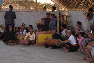 AMI Lombok Loang Gali village traditional dance performance 4 3008x2000
