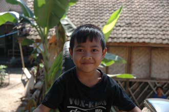 AMI Lombok Masbagik Timur pottery village kids 1 3008x2000