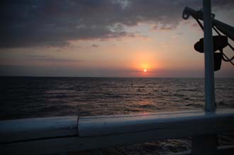 AMI Lombok Senggigi Ombak Putih sailing ship sunset 4 3008x2000