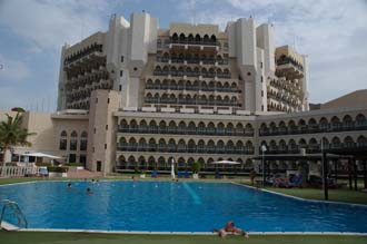 MCT Muscat - Al-Bustan Palace Hotel with swimming pool 8 km south of Muscat 3008x2000