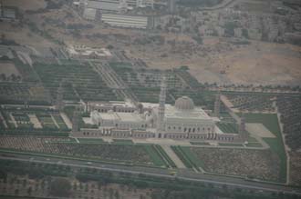 MCT Muscat - Sultan Qaboos Grand Mosque near Al-Athaiba from aircraft 3008x2000