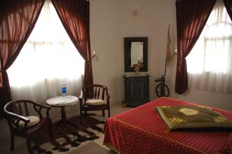 MCT Muscat - guestroom in the Villa Al Shamal in Al-Athaiba 3008x2000