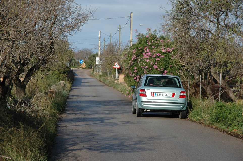 PMI Mallorca - Cala Millor - street to nearby villages 02 3008x2000