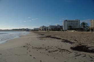 PMI Mallorca - Cala Millor - Hotel Riu Playa Cala Millor and beach panorama 3008x2000