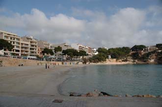PMI Mallorca - Porto Cristo - beachfront with hotels 01 3008x2000