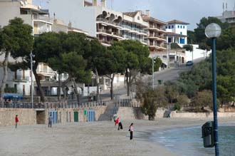 PMI Mallorca - Porto Cristo - beachfront with hotels 02 3008x2000
