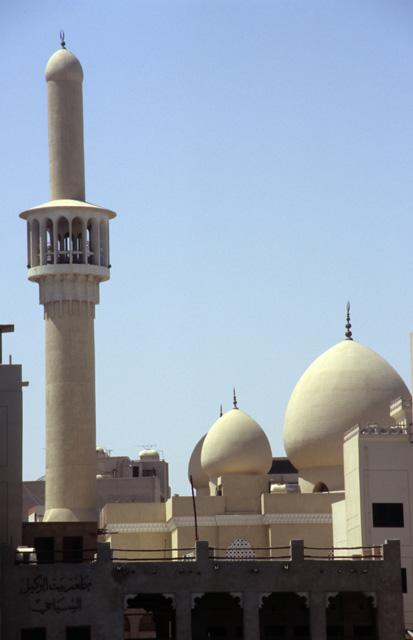 DXB Dubai creek - mosque in Bur Dubai seen from Deira 5340x3400