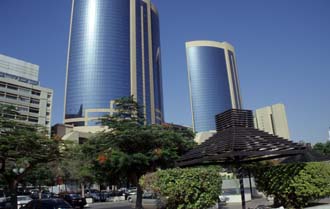 DXB Dubai - Twin Towers Shopping Centre on Baniyas Road in Deira in front of the Dubai Creek 5340x3400