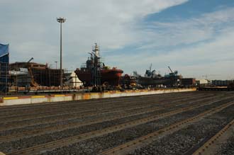 DXB Dubai Al-Jaddaf dhow building yard - ships in the dry-dock 05 3008x2000