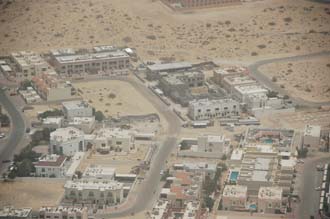 DXB Dubai from aircraft - residential housing 02 3008x2000