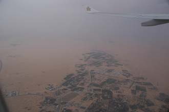 DXB Dubai from aircraft - village in the desert 3008x2000