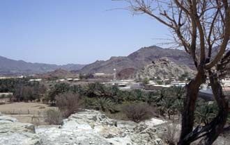 DXB Hatta Heritage Village - view of Hatta town with mosque and dramatic mountain scenery 5340x3400