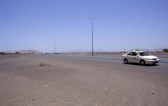 DXB Dubai - stop in the desert on the road from Hatta to Dubai 5340x3400