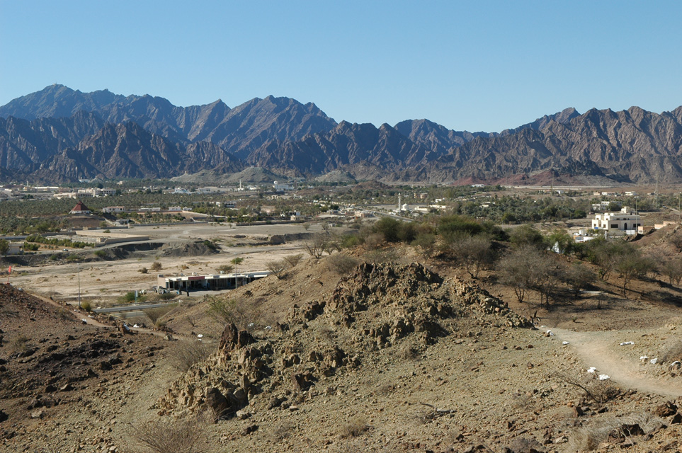 DXB Hatta - Hatta Town from hilltop with main road and Hajar mountain backdrop 3008x2000