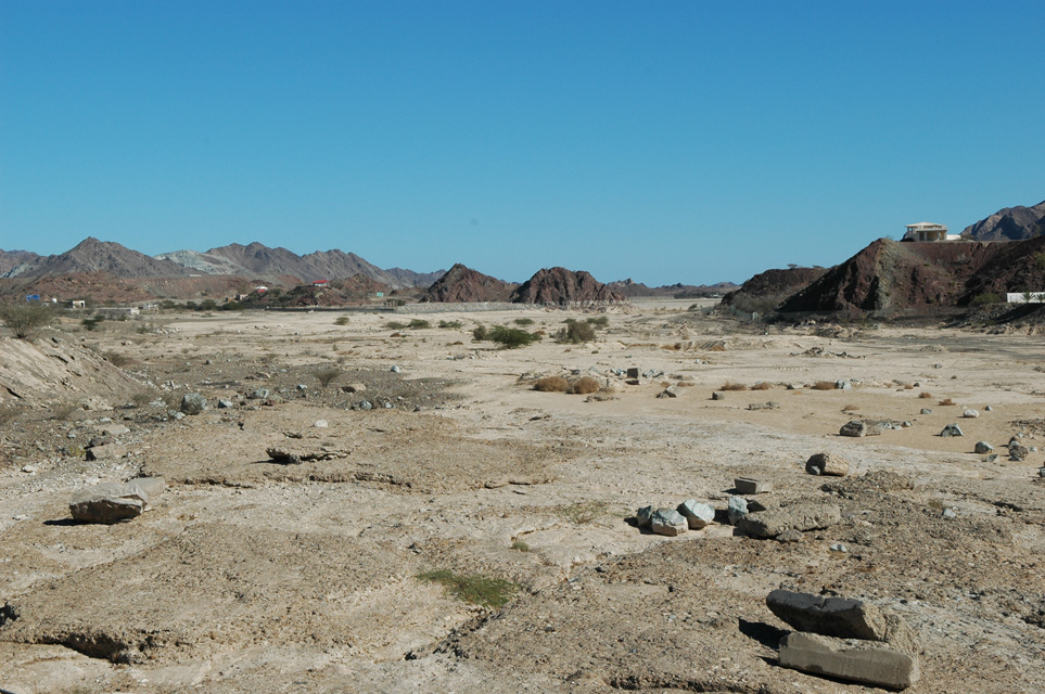 DXB Hatta - big wadi near the Fort roundabout in Hatta Town 3008x2000