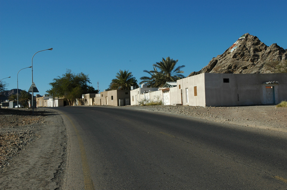 DXB Hatta - houses in Hatta along the road towards Hatta Pools 02 3008x2000