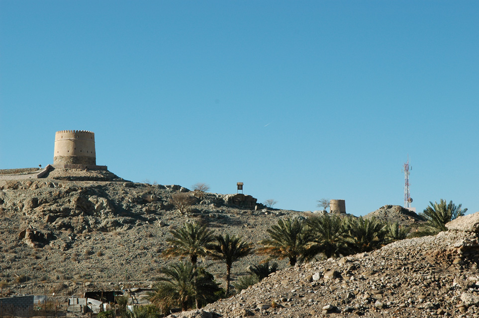 DXB Hatta - two watchtowers in central Hatta with mobile phone antenna 3008x2000