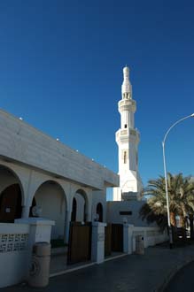 DXB Hatta - mosque in central Hatta 3008x2000