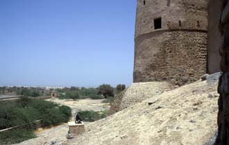 DXB Fujairah - Fujairah Fort tower with view to Fujairah 5340x3400