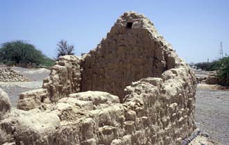 DXB Fujairah - ruins of Old Fujairah an abandoned coastal desert village 02 5340x3400