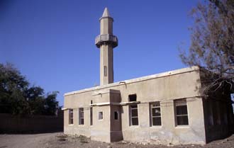 DXB Ras Al-Khaimah - Al-Jazirah al-Hamra mosque in abandoned fishing village south of Ras Al-Khaimah 5340x3400